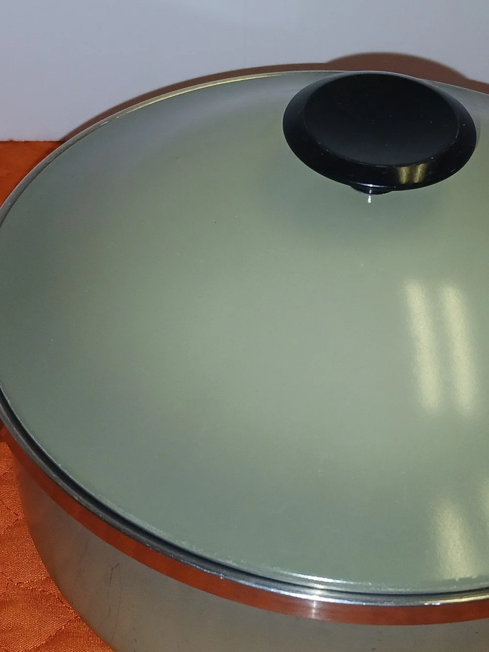 Vintage Townhouse Collection by West Bend. 2 quart Boiler